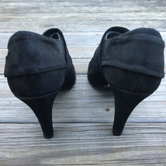 Tahari Women Heel Boots Shoe Grant Slip On Booties - Picture 3 of 8